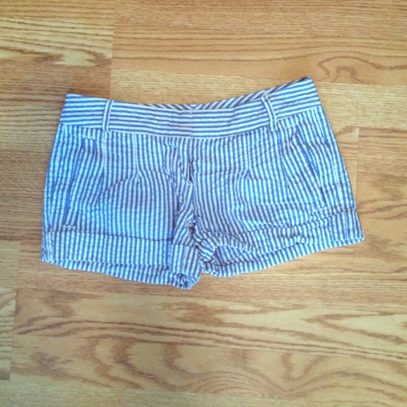 Periwinkle shorts. - Picture 1 of 1