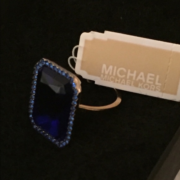 🙌SOLD🙌Michael Kors Parisian Jewels-NWT - Picture 4 of 4