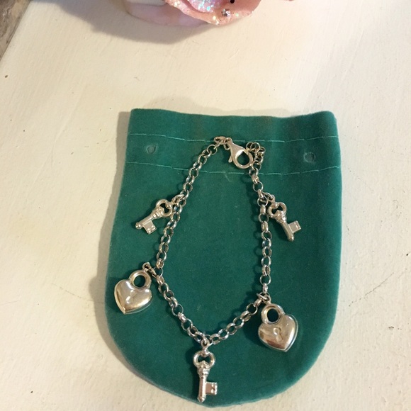 Heart lock and key sterling silver bracelet - Picture 1 of 2