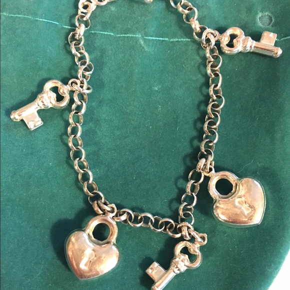Heart lock and key sterling silver bracelet - Picture 2 of 2