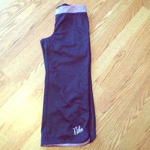 Breathable exercise pants