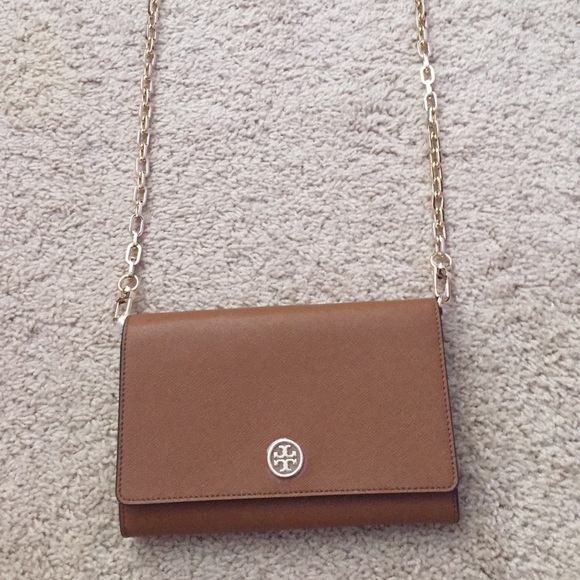 Tory Burch Handbags - Tory Burch Robinson Chain wallet crossbody/clutch