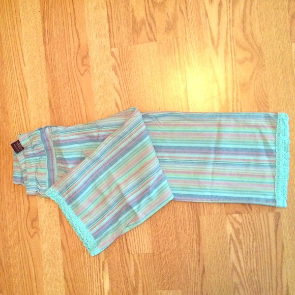 Striped pants with lace edging - Picture 1 of 2
