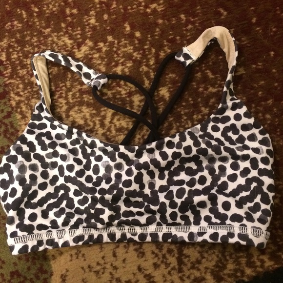 Lululemon free to be sports bra size 2