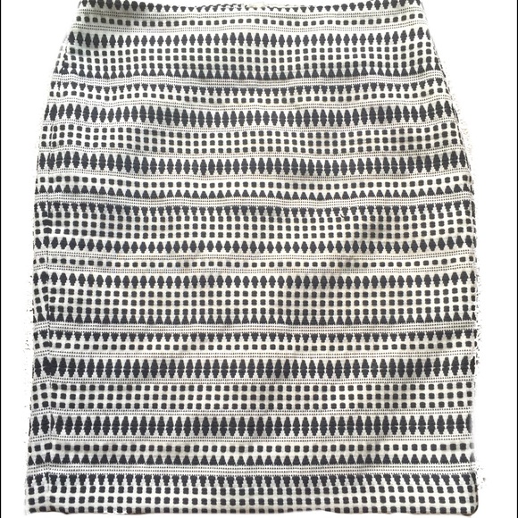 Ann Taylor Pencil Skirt, Size 6. $15 OBO