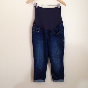 Old Navy maternity Capri jeans