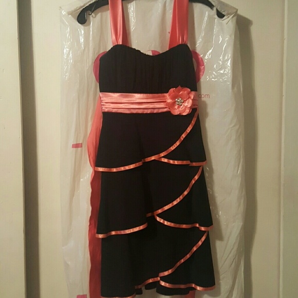 Junoirs dress - Picture 1 of 2