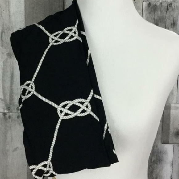 NWT OS Knot Leggings