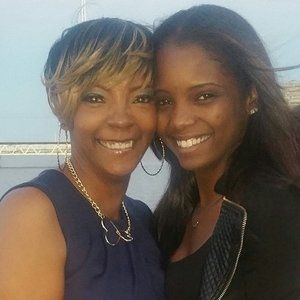 Meet your Posher, Inez