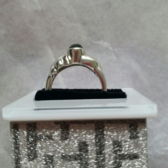 Sterling silver .925 ring with green stone - Picture 3 of 5