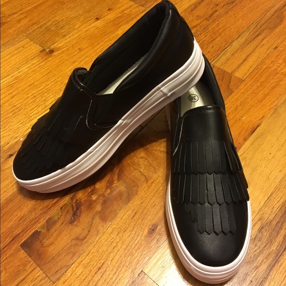 NEW Rebecca Fringe Detail Skater