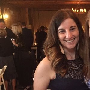 Meet your Posher, Jillian