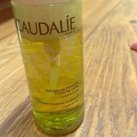 Caudalíe Instant Foaming Cleanser