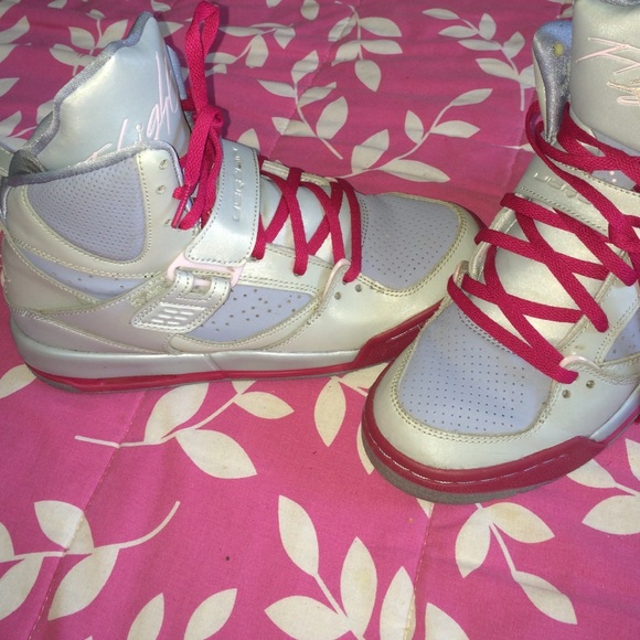 Jordan flights SOLD ‼️ - Picture 3 of 4