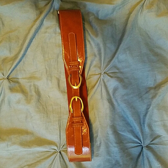 Double buckle belt