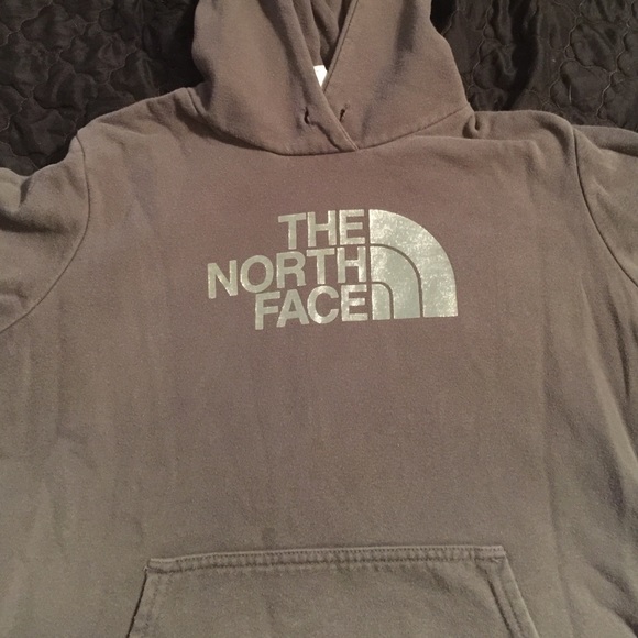 North Face Hoodie Medium