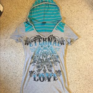 Daytrip hooded Tshirt medium