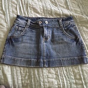 Denim American eagle skirt. Size 4. Like new