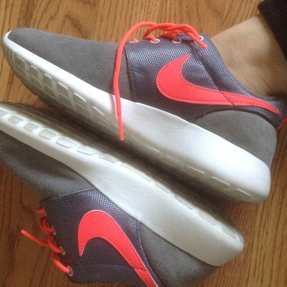 Nike roshe run 6Y