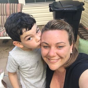 Meet your Posher, Jennifer