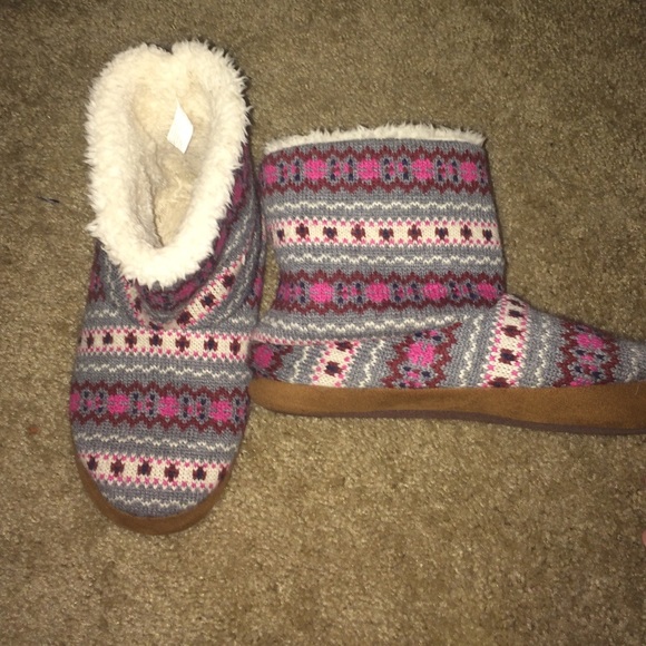 Pink/VS Slippers - Picture 2 of 3