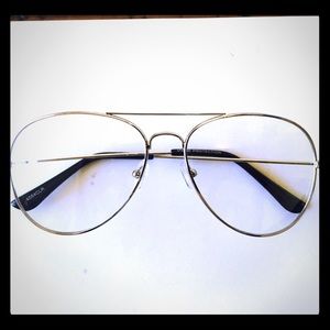 Clear Lens Aviator Style Glasses w/Silver Frame