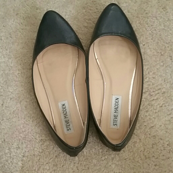 Only worn twice but feet grew after pregnancy.