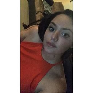 Meet your Posher, Dayana