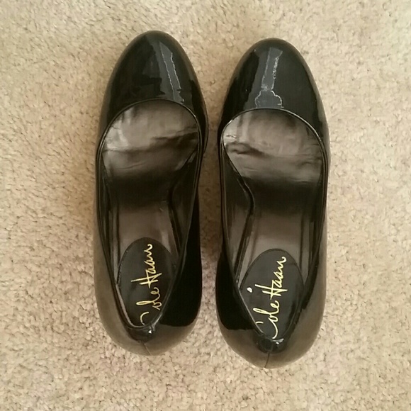 Cole Haan wedge shoe only worn 5 times
