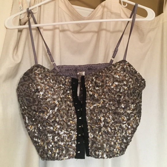 Lulus Tops - Lulus Mona B SILVER with gold crop top w/ straps