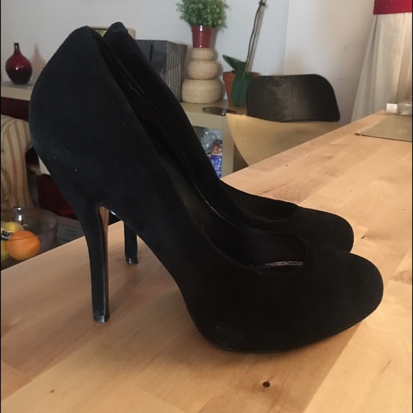 Black Suede Steve Madden Platform Pumps