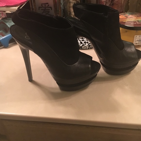 Jessica Simpson double platform heel - Picture 2 of 4