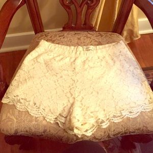 Lacy cream colored shorts from Abercrombie