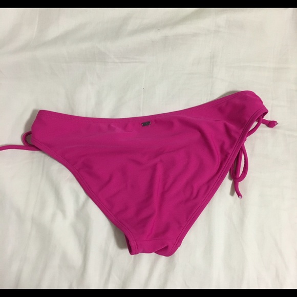 Roxy bikini bottom - Picture 2 of 2