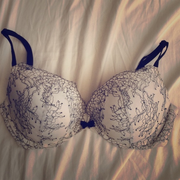 Black and white VS bra