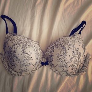 Black and white VS bra