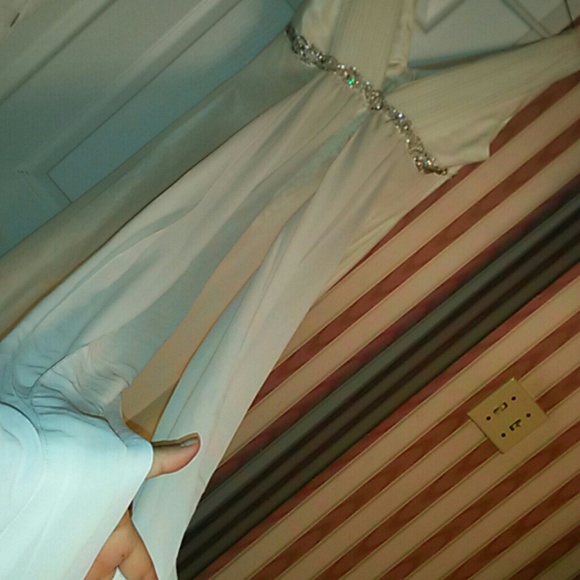 Dress - Picture 3 of 4