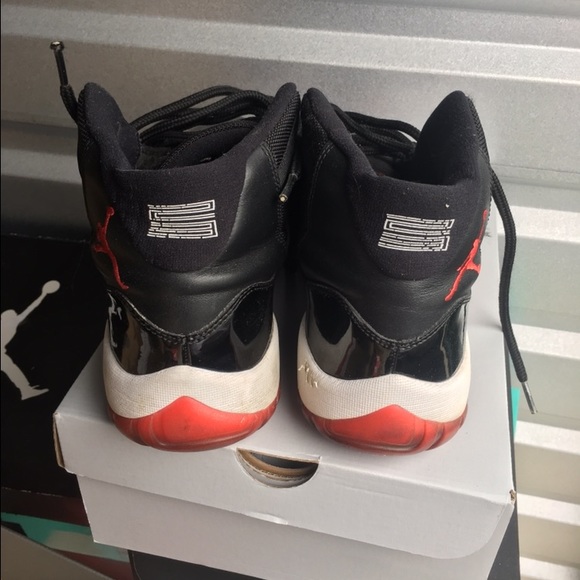 Jordan 11 "Bred"