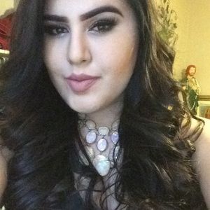 Meet your Posher, Rosa