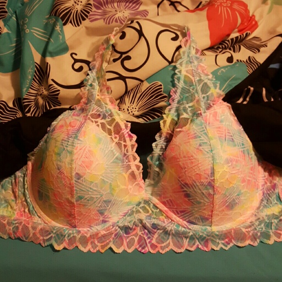 VS Halter Top Bra
