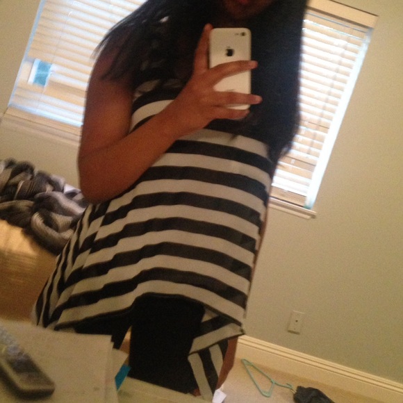 GREAT CONDITION black&white stripe flowy dress top - Picture 2 of 2