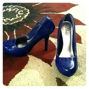 Shiny Blue High Heels Size 6