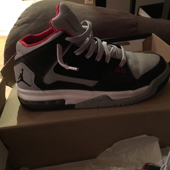 Jordan flight origin size 5 youth sneakers