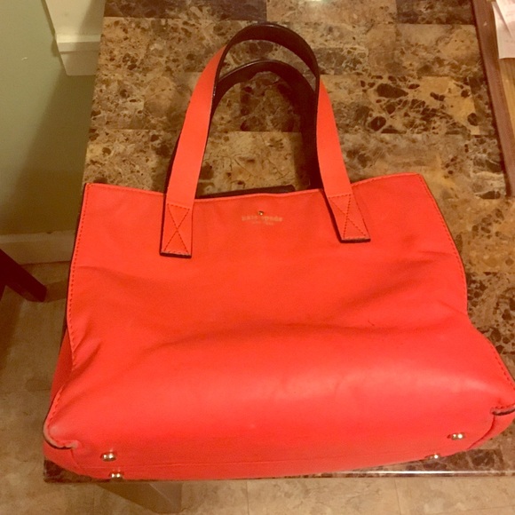 Authentic kate spade leather handbag!