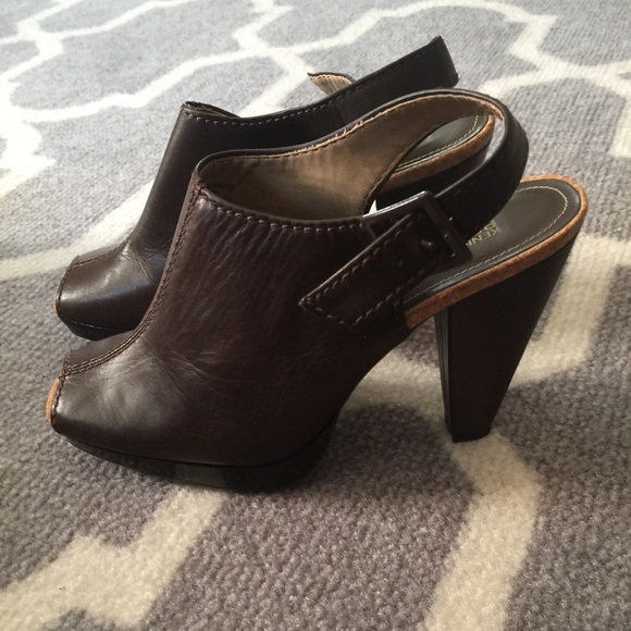 Brown peep toe - Picture 2 of 3