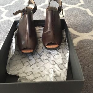Brown peep toe