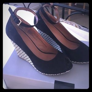 Mossimo Black Suede Peep-toe Wedges