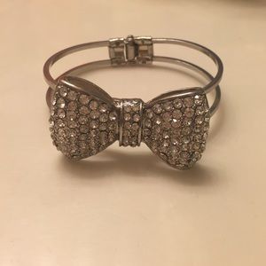 Rhinestone Bow Clasp Bracelet