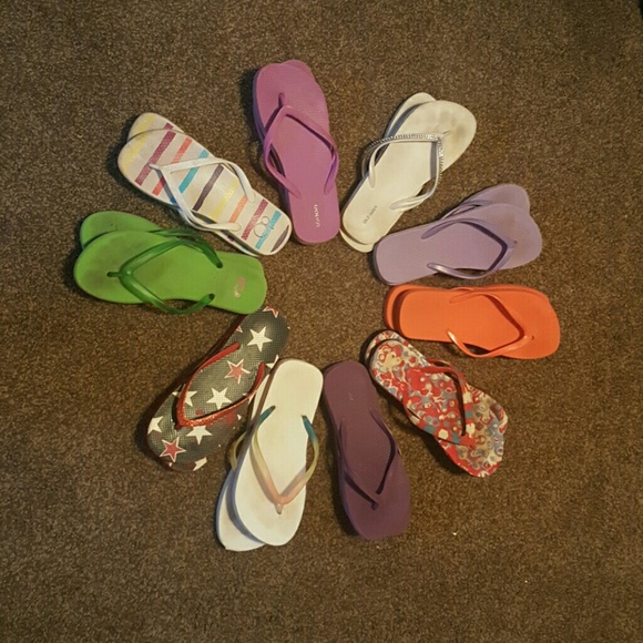 10 for $16 flip flop pack for summer - Picture 1 of 1