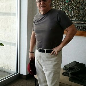 Meet your Posher, Tom